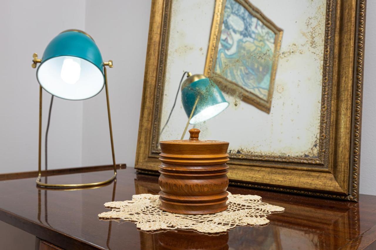 The Old Town Vintage 2-Bedroom Jewel By Flat Mаnager بلوفديف المظهر الخارجي الصورة